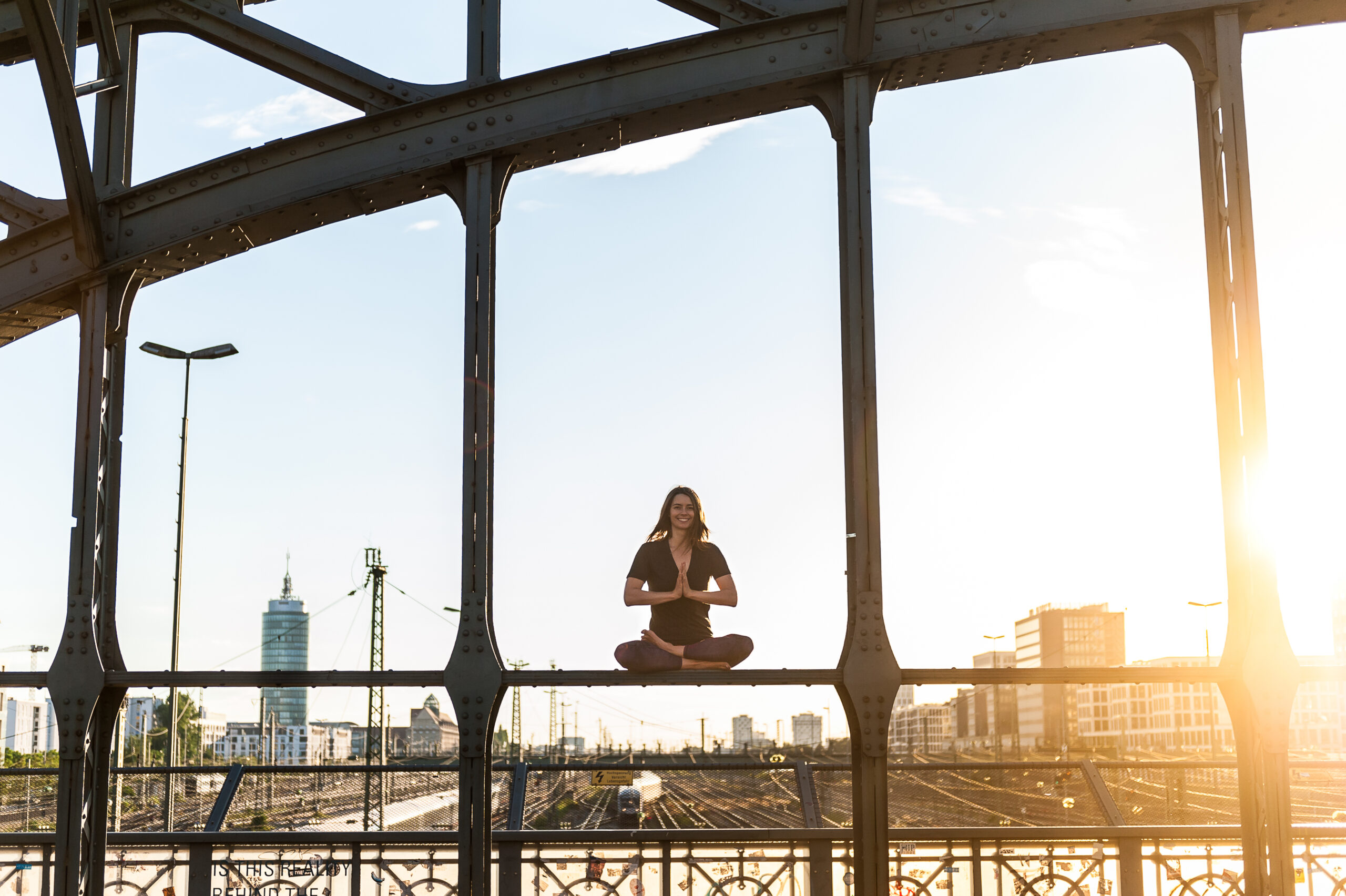 Mastering How to Teach Yoga Online (Ultimate Guide)