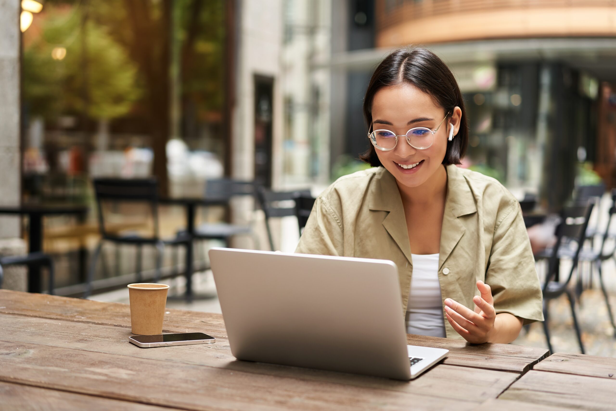 Why Your New Year’s Resolution Should be to Try Online Learning
